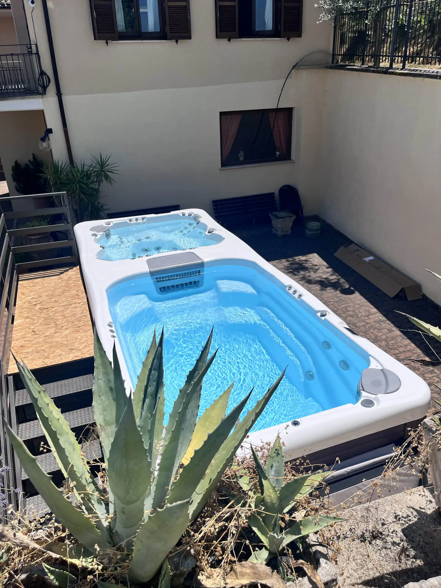 gli_alloggi_del_ciclopa_arpino_piscina-00
